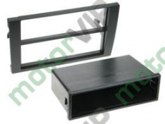 Rama adaptoare bord pentru montare DVD/CD-player/casetofon auto aftermarket pe Audi A4 M703653 foto