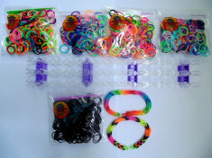 SET accesorii pentru bratari Loom Bands- 4+1 pungi elastice + suport lucru bratari elastice OFERTA foto