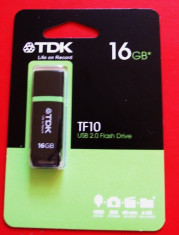 Stick memorie USB 16Gb TDK foto