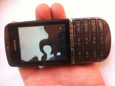 Nokia Asha 300 foto