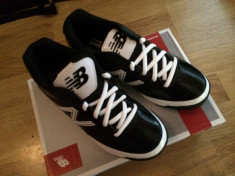 ~~~ Adidasi New Balance pentru football / baseball, marime 33,5, 60 lei ~~~ foto