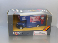 Camion Bedford Pantechnicon Brewer Turnbull, Corgi foto