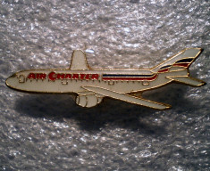 I.627 INSIGNA PIN AVIATIE AIR CHARTER 33mm email foto