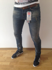 BLUGI / JEANS ZARA MAN SLIM FIT / CONIC ALBASTRU SPRE VERDE SIMPLU MATERIAL ELASTIC! MODEL NOU! CALITATE ! MARIMI 27-36 ! ! COD B.84 foto