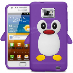 Husa Silicon+Folie Protectie Ecran-Mov 3D Pinguin- Samsung Galaxy S2 II I9100/ S2 Plus i9105- foto