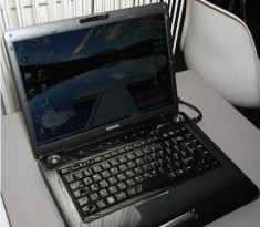 Laptop Toshiba Satellite A300 foto