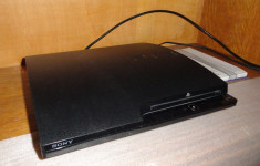 PlayStation 3 Slim 250Gb pachet complet + GTA 5 + Gran Turismo 6 foto