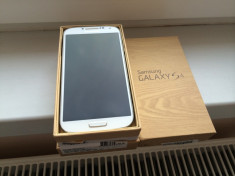 Samsung Galaxy S4 i9505 = ALB = la cutie foto