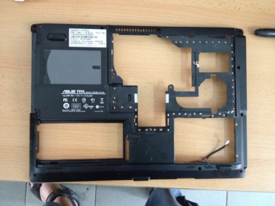 Carcasa inferioara bottomcase Asus F5 F5VL A9.39 , A61 foto