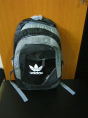 RUCSAC ADIDAS -SCOALA,DRUMETII ETC,SUPER PRET,NU SE CURATA SCRISUL!!! foto