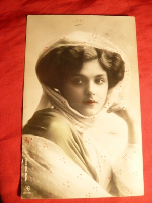 Ilustrata Femeie imbracata in voal , circ. 1909 ,autor Rita Martin foto