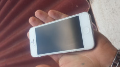 Vand iphone 5 white1 6gb decodate R-sim in stare foarte buna foto