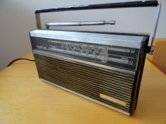 Radio Nordmende Kent -carcasa lemn -functionabil la baterii sau priza 220v foto
