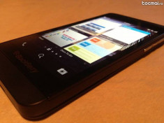 Blackberry z10 negru. foto