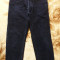 Pantaloni raiati / blugi Mustang Jeans, model Oregon: marime 35/34: 88 cm talie, 102 cm lungime, 74.5 cm lungime crac; bumbac; stare foarte buna