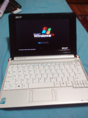 ACER ASPIRE ONE ZG5 - Mini laptop - netbook 8, 9&amp;#039;&amp;#039; - ALB. foto