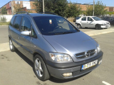 Opel Zafira 2.2 TDi foto