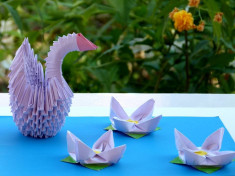 Origami 3d -Lebada foto