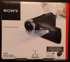 -25%! SONY HDR-PJ330E SIGILATA, FullHD, WiFi, proiector, neagra, GARAN?IE eMag decembrie 2016 foto