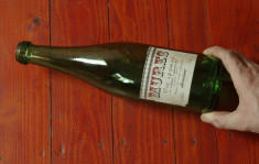 Sticla din perioada comunista - eticheta originala - Vin spumos Mures 750ml !!! foto