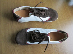 Pantofi sport , adidasi de piele intoarsa alba Footprints by Birkenstock masura 39 NOI foto