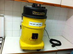 Aspirator Profesional Marca NUMATIC HZQ 570 Fabricatie 2011 foto