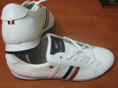 MEGA REDUCERE!!!! ---ADIDASI TOMMY HILFIGER MARIME 44 ----PRET AMETITOR!!!ATENTIE!!!!POZE REALE!!!! foto