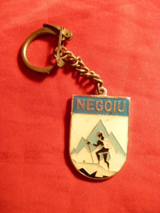 Breloc Alpinism - Negoiu , metal emailat, OJT Sibiu, h= 3,3 cm