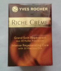 Crema regeneratoare 30 uleiuri pretioase, Yves Rocher, sigilata foto