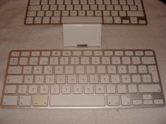 Apple iPad Keyboard Dock - tastatura iPad 1st, 2nd, 3rd gen. foto