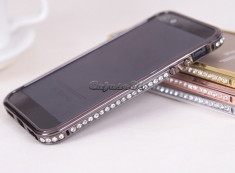 Bumper din metal fumuriu si cristale pentru iphone 5 + folie ecran cadou foto