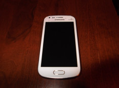 Vand Samsung Galaxy S Duos S7562 Dual Sim, White la Fleur foto