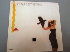 FLASH AND THE PAN - FIRST ALBUM (1979/MERCURY/RFG) - DISC VINIL/PICK-UP/VINYL foto