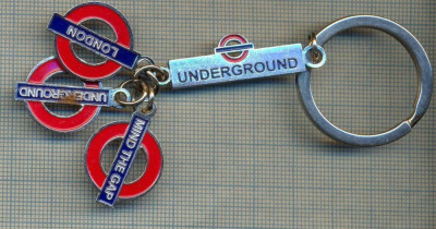 ATAM2001- Breloc 250, pentru colectionari - UNDERGROUND -LONDON- MIND THE GAP -(IN LEGATURA CU METROUL LONDONEZ) -starea care se vede foto