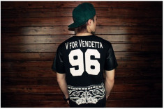 Tricou Urban Street Wear Vendetta Import USA, calitate superioara. Colectia 2014. Livrare gratuita prin Curierat Rapid ! foto