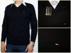 Pulover Tommy Hilfiger - pulover slim fit - pulover barbati - polover gri - pulover negru - pulover elegant - pulover fashion - CALITATE GARANTATA foto