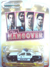 GREENLIGHT -SCARA 1/64 -FORD POLICE INTERCEPTOR-THE HANGOVER(FILM) -++2501 LICITATII !! foto