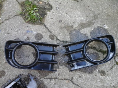 Vand grile stanga+dreapta bara fata Renault Megane 2004 foto
