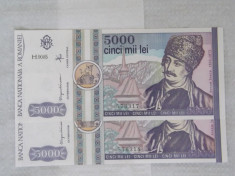 Doua bancnote de 5000 lei din 1992,serii consecutive.Varianta mai RARA. foto