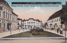 CARTE POSTALA TARGU MURES Strada Stefan Cel Mare si Liceul reformat Necirculata foto
