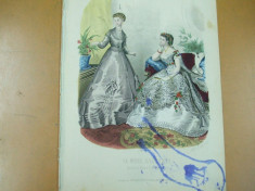 Moda costum rochie evantai gravura color La mode illustree Paris 1868 foto
