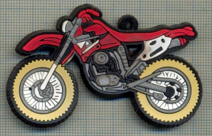 ATAM2001 703 - TEMATICA MOTOCICLISM - PLACHETA PLASTIC + MAGNET, PENTRU FIXARE DECORATIVA, PE FRIGIDER(PE ORICE SUPORT METALIC) -starea care se vede