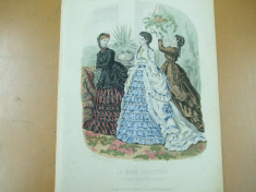 Moda costum rochie evantai gravura color La mode illustree Paris 1869 foto