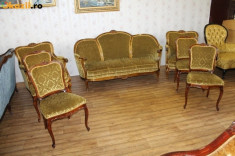 Salon Rococo. canapea cu 2 fotolii. Plus si lemn de nuc.REZERVAT, NU LICITATI! foto