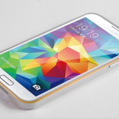 Bumper argintiu aluminiu margine aurie Samsung Galaxy S5 i9600 G900 + folie