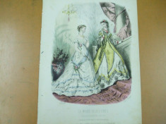 Moda costum rochie palarie evantai bijuterii gravura color La mode illustree Paris 1868 foto