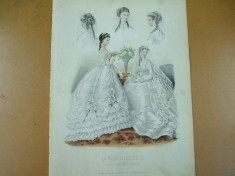 Moda costum rochie mireasa evantai manusi voal gravura color La mode illustree Paris 1868 foto