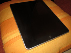 Ipad 3G + Wi-Fi black -impecabil! foto