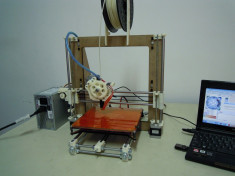 Imprimanta 3D Prusa I3 functionala foto