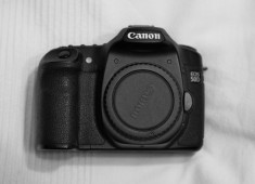 Canon EOS 50D - body - SH4531-1 - buna, cu lentila Canon EF 75-300mm f/4-5.6 III - noua, 2 baterii Canon, Ruggard Commando 36 DSLR Shoulder Bag noua foto